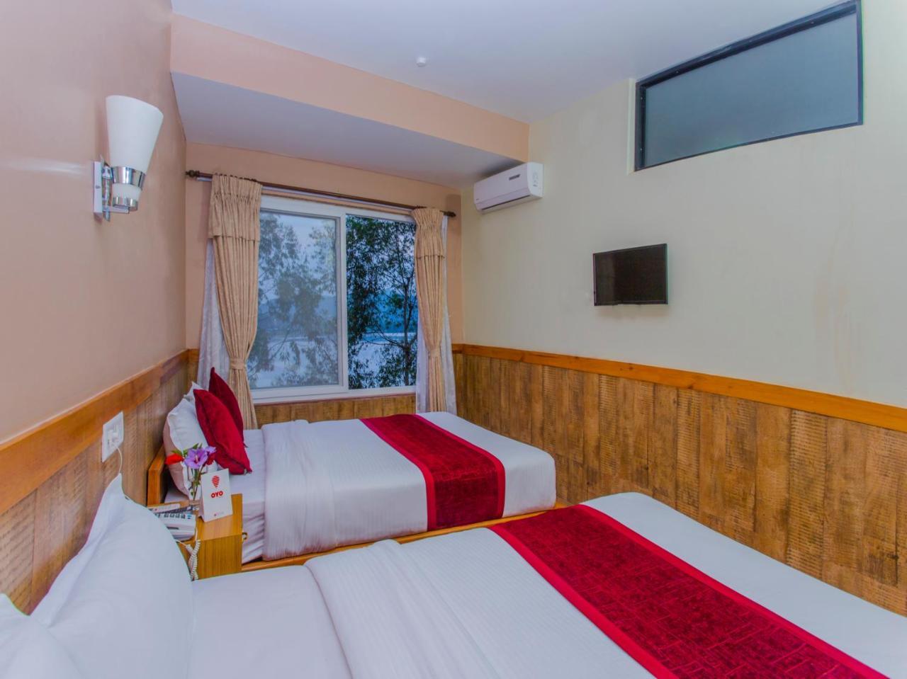 Grand Shivalaya Hotel And Restro Pokhara Eksteriør bilde