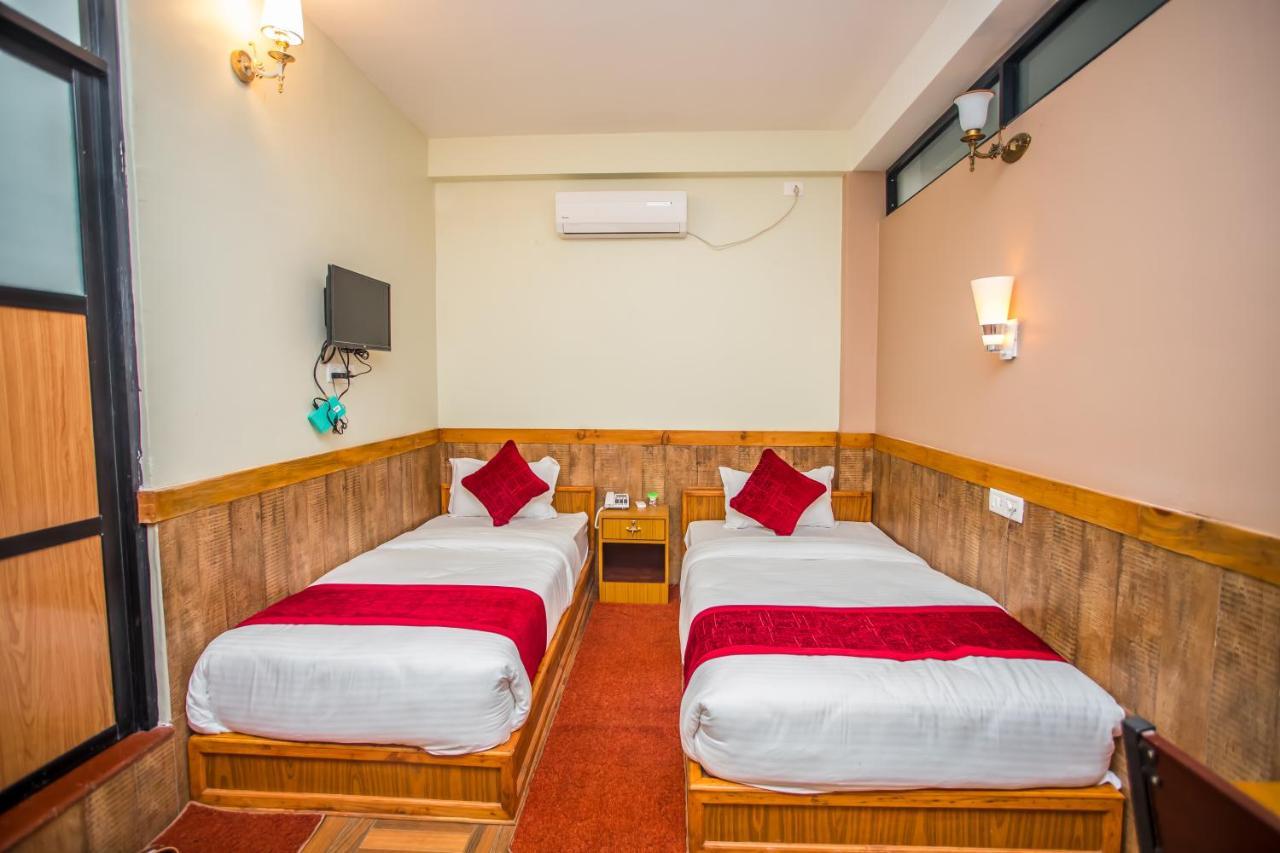 Grand Shivalaya Hotel And Restro Pokhara Eksteriør bilde