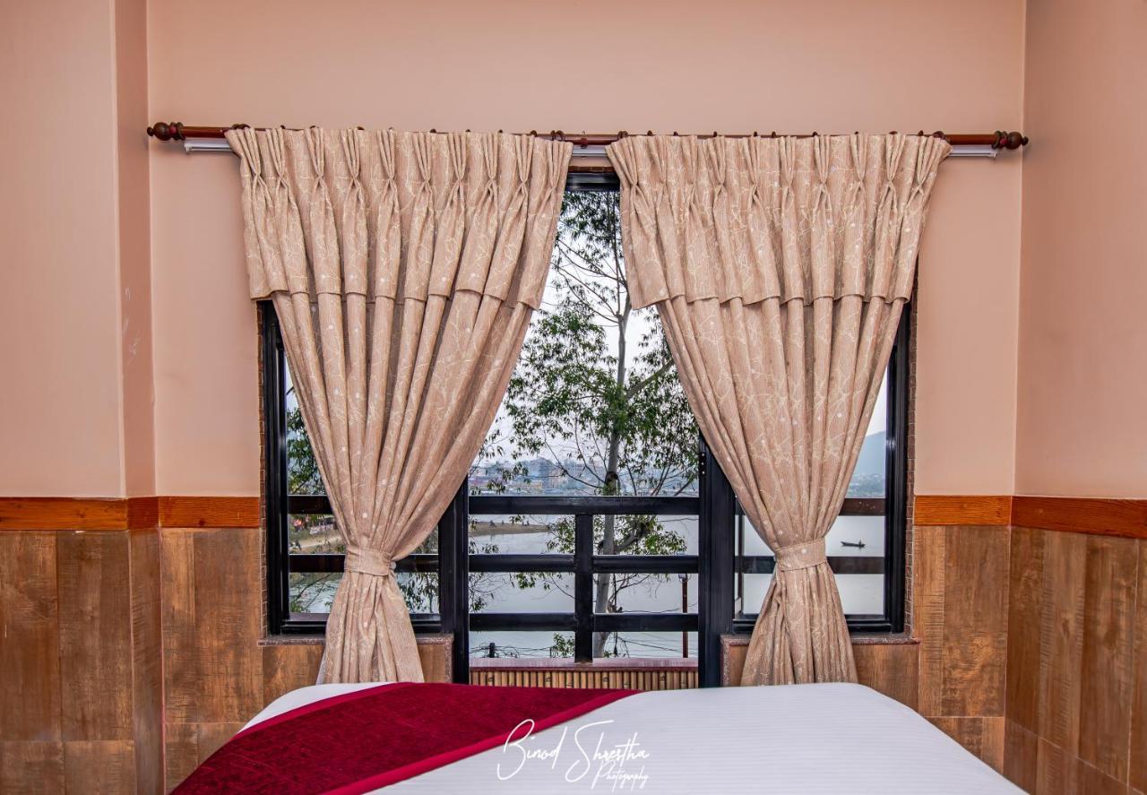 Grand Shivalaya Hotel And Restro Pokhara Eksteriør bilde