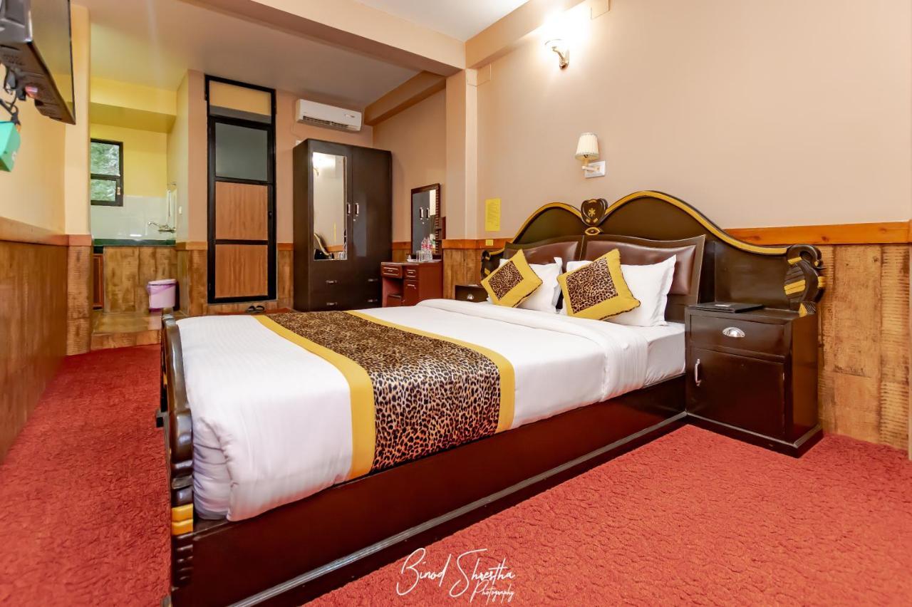 Grand Shivalaya Hotel And Restro Pokhara Eksteriør bilde