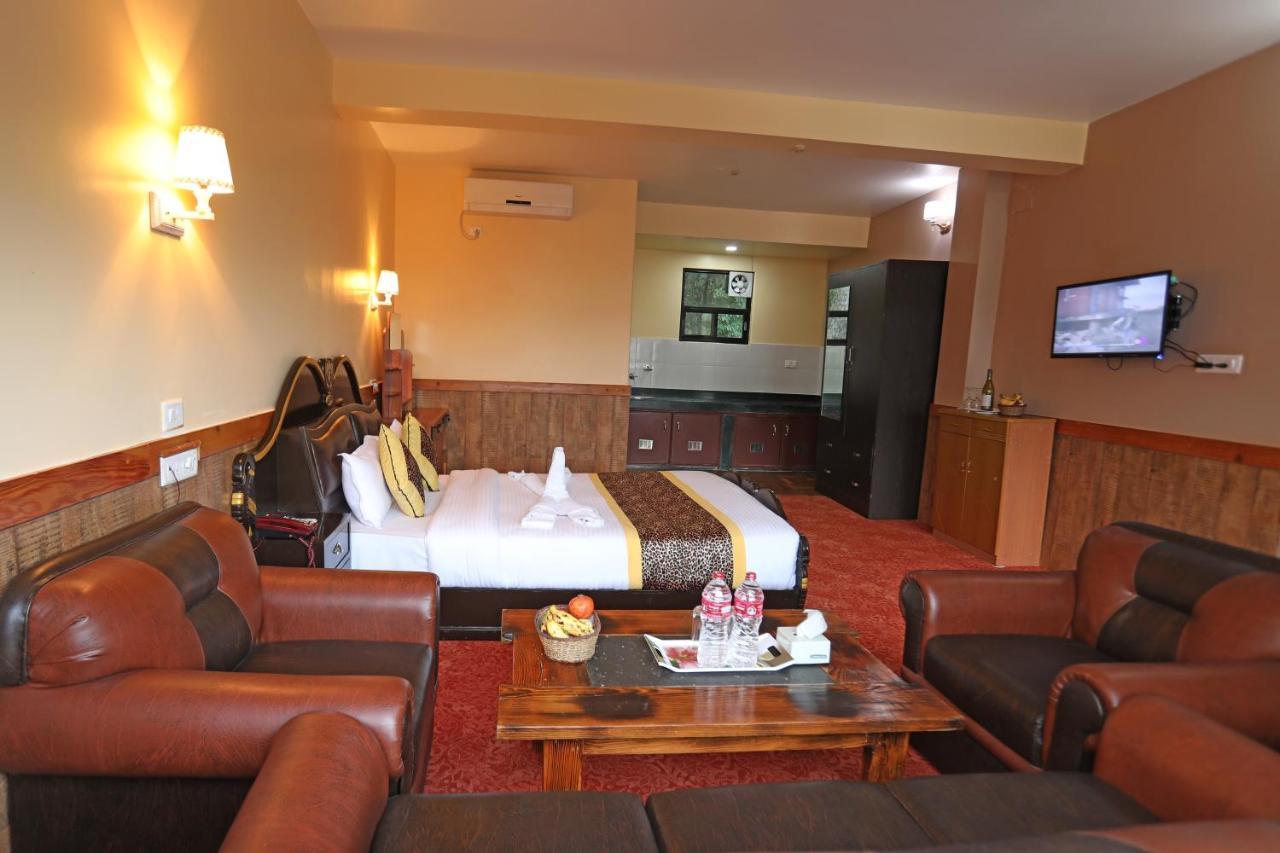 Grand Shivalaya Hotel And Restro Pokhara Eksteriør bilde